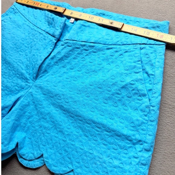 Crown & Ivy Turquoise Blue Scalloped Hem Jacquard Shorts Womens Size 8 - Picture 4 of 8